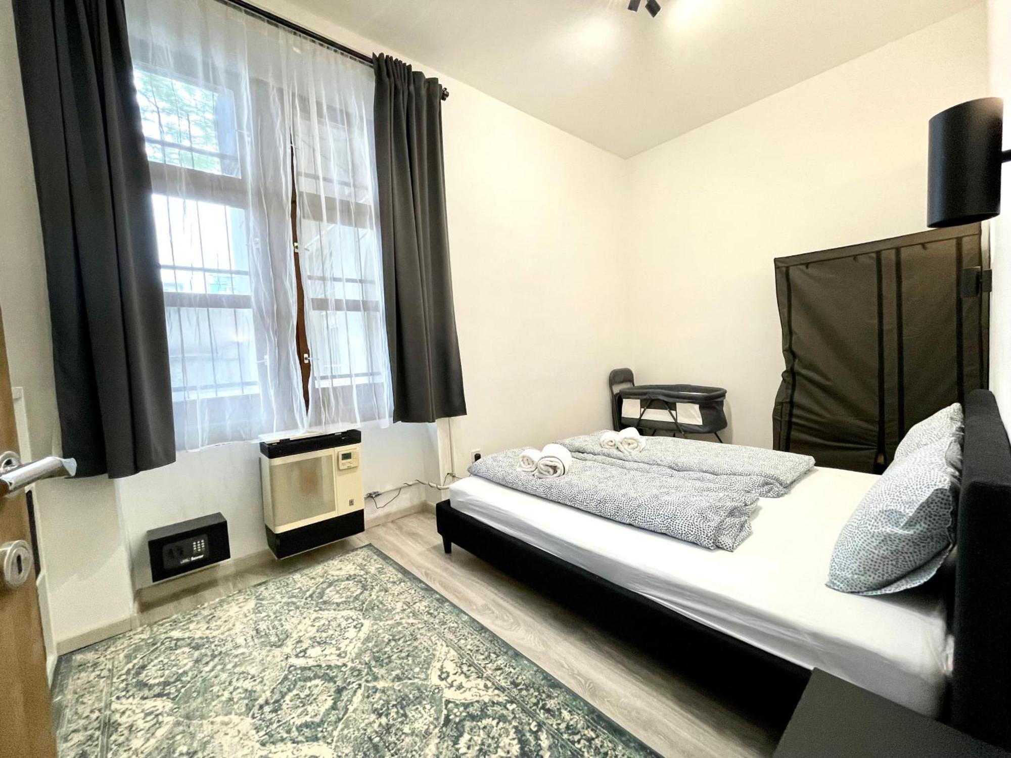 Apartament Smart Near The Westend City Center