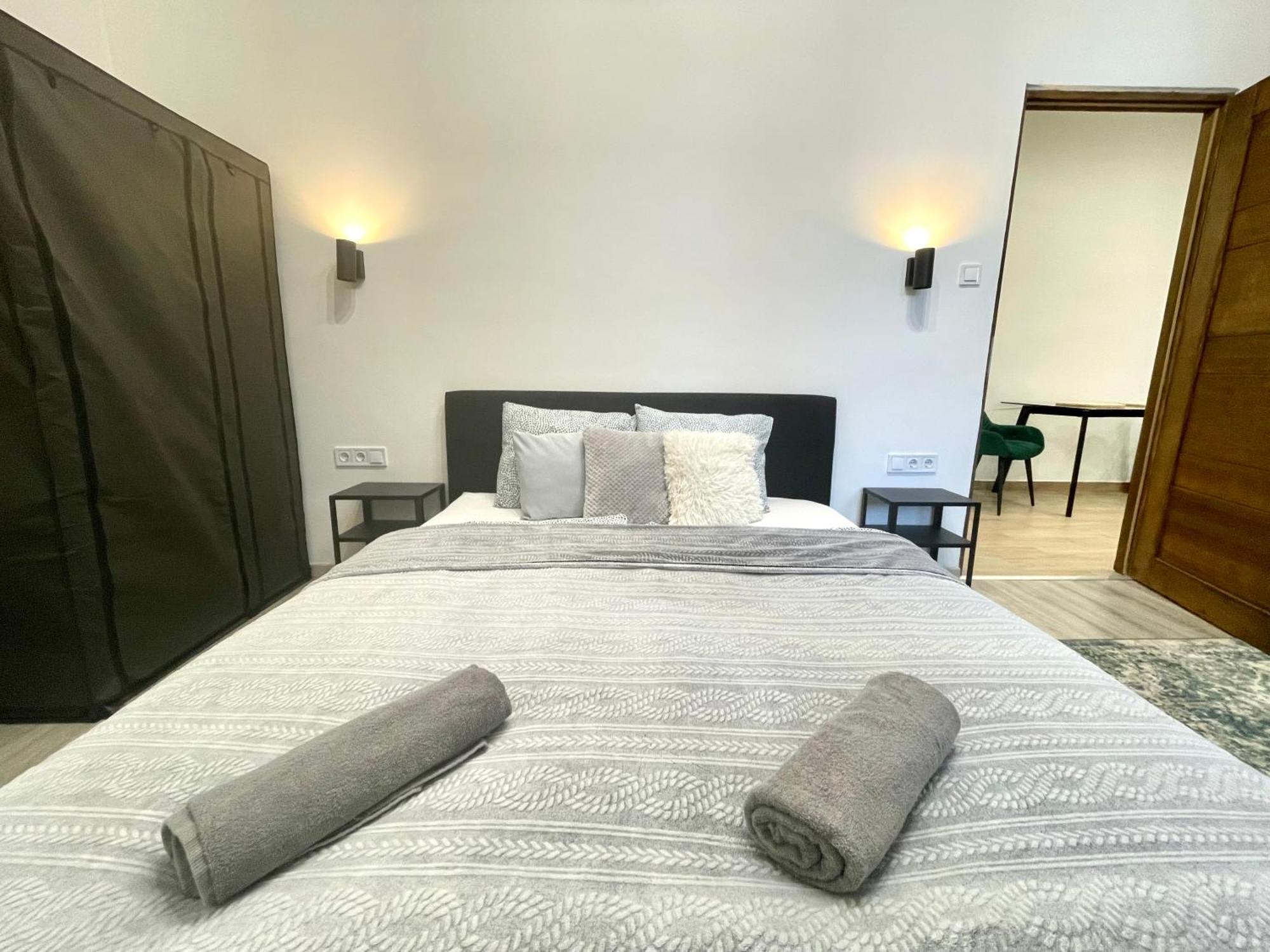 Smart Near The Westend City Center Appartamento *
